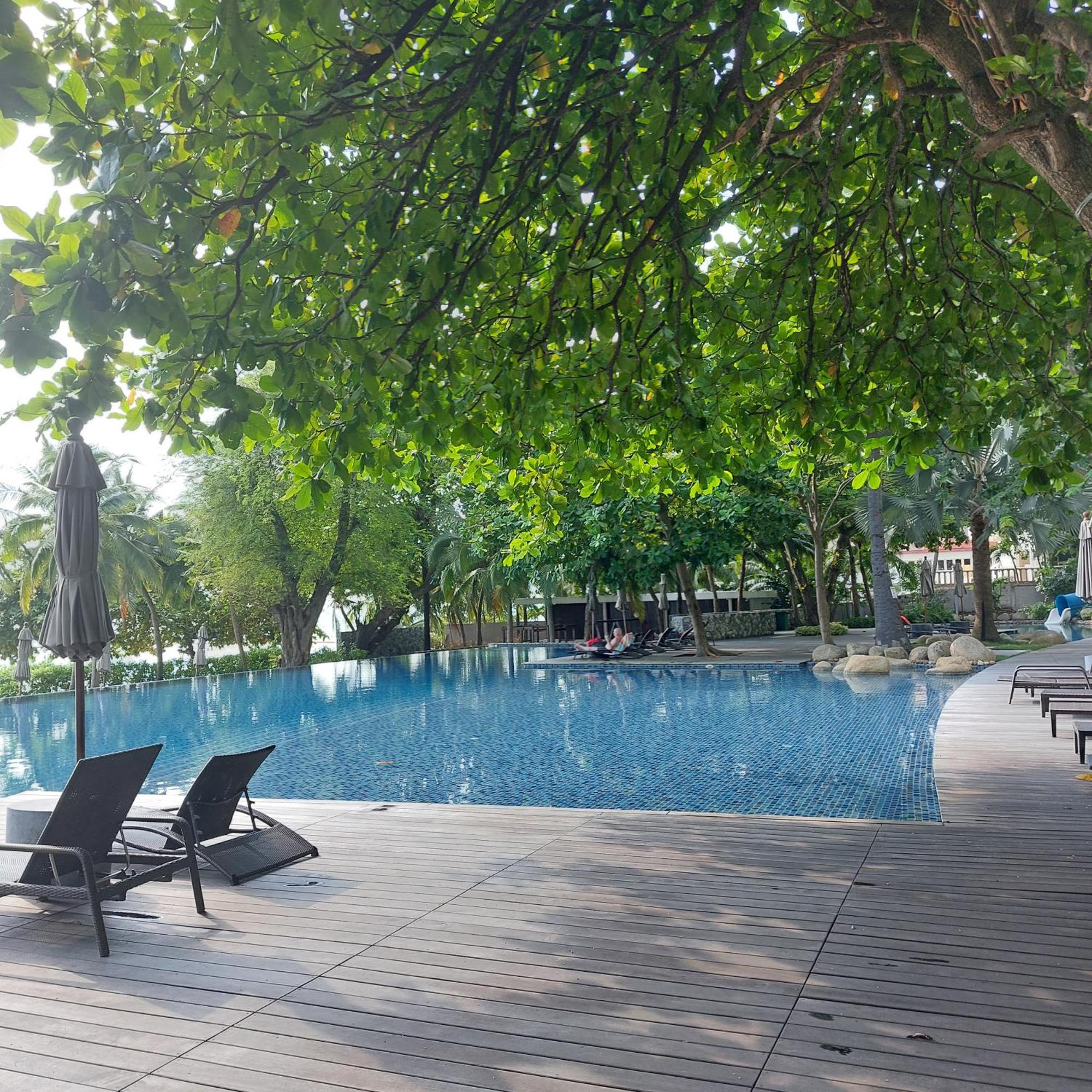 Sea View Apartment In Pattaya Exterior photo