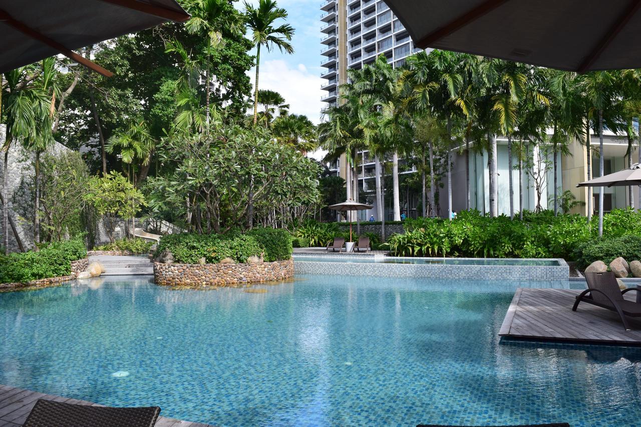 Sea View Apartment In Pattaya Exterior photo